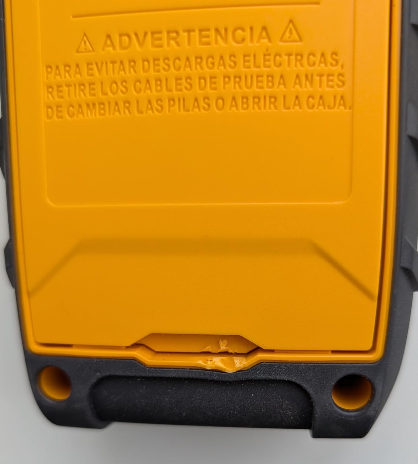 Ideal Electrical SureTrace Digital Circuit Tracer (61-946), Circuit Breaker Finder, 0-480 Volts AC/DC with Backlit Display, Find Breakers, Fuses, Wires, Dead Shorts, and Splice Errors customer photo 1