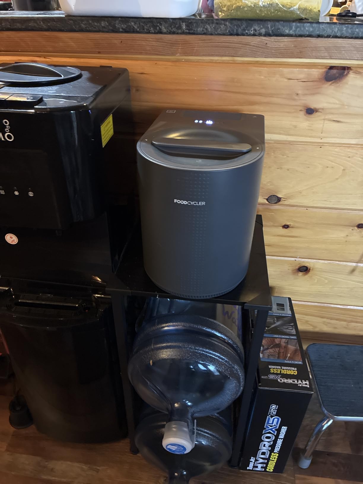 Food Cycler Eco 3 Compact Kitchen Food Recycler | Indoor Composter Bin Alternative | Electric Countertop Food Waste Disposer with Odorless 3.5L Indoor Food Waste Bin for Easy Waste Management | White customer photo 2