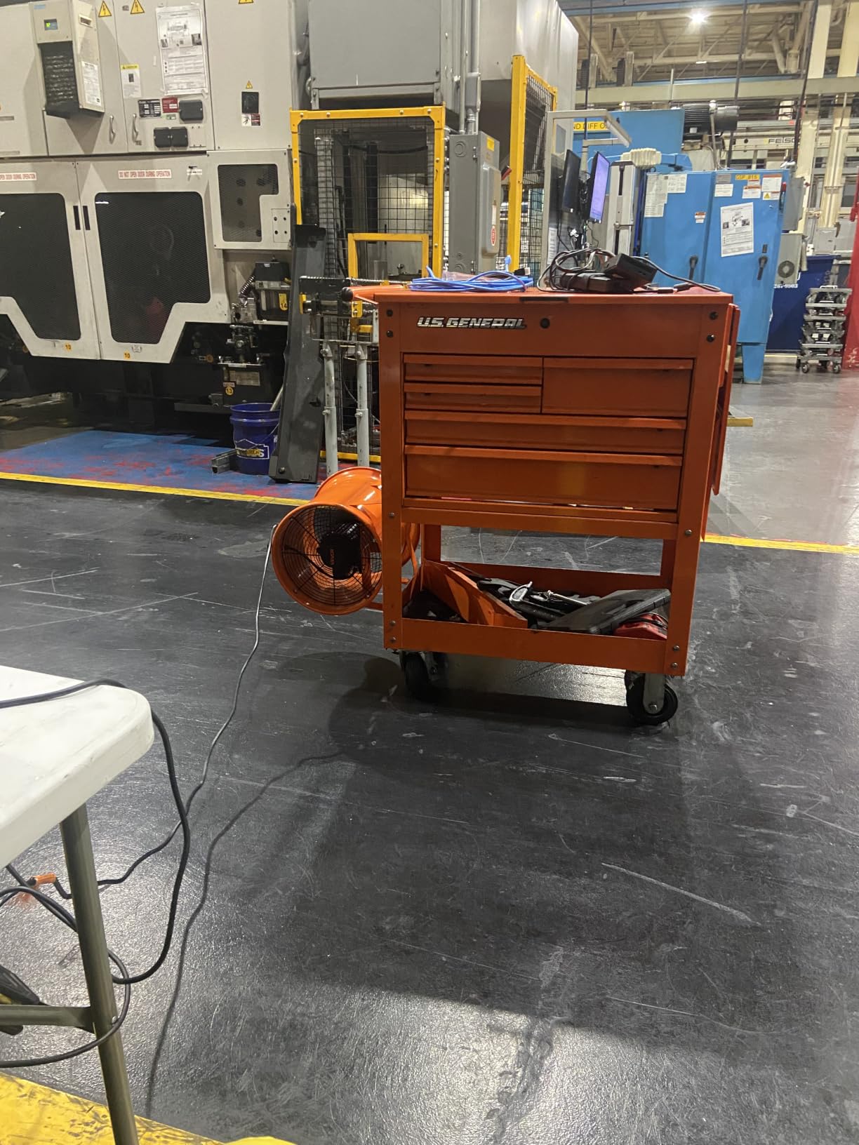 VEVOR Air Mover Blower Fan 12 Inch | 3198CFM, 585W, 33ft Flexible Duct, Industrial Portable Ventilator/Exhaust customer photo 1