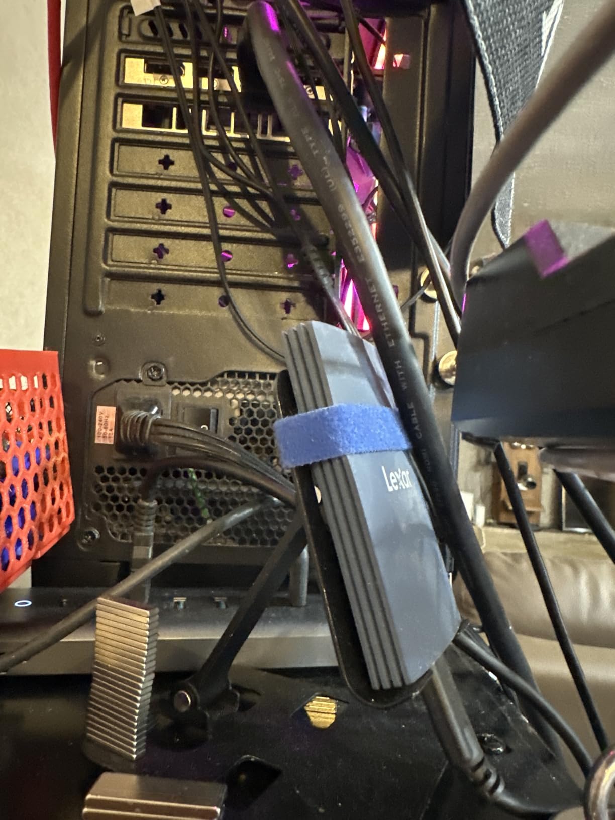 Lexar 4TB Armor 700 Portable SSD, Up to 2000MB/s, USB 3.2 Gen 2x2, Rugged, IP66 Water & Dust Resistance (LAR700X004T-RNLNU) customer photo 1