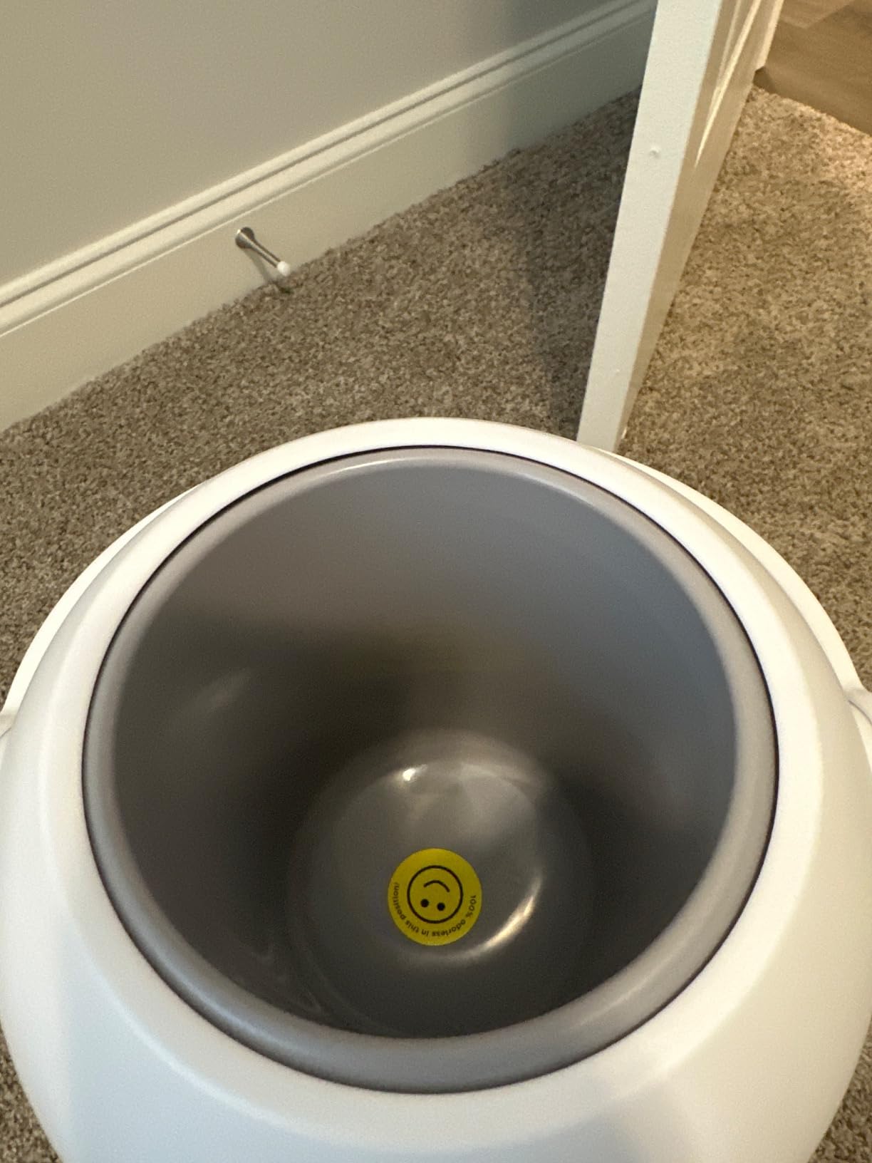 L.A. BABY Magic Diaper Pail - Patented 100% Odor-Free System with Child-Safe Lock - Award-Winning Design - No Refills Required - Works with Regular Trash Bags - White customer photo 2