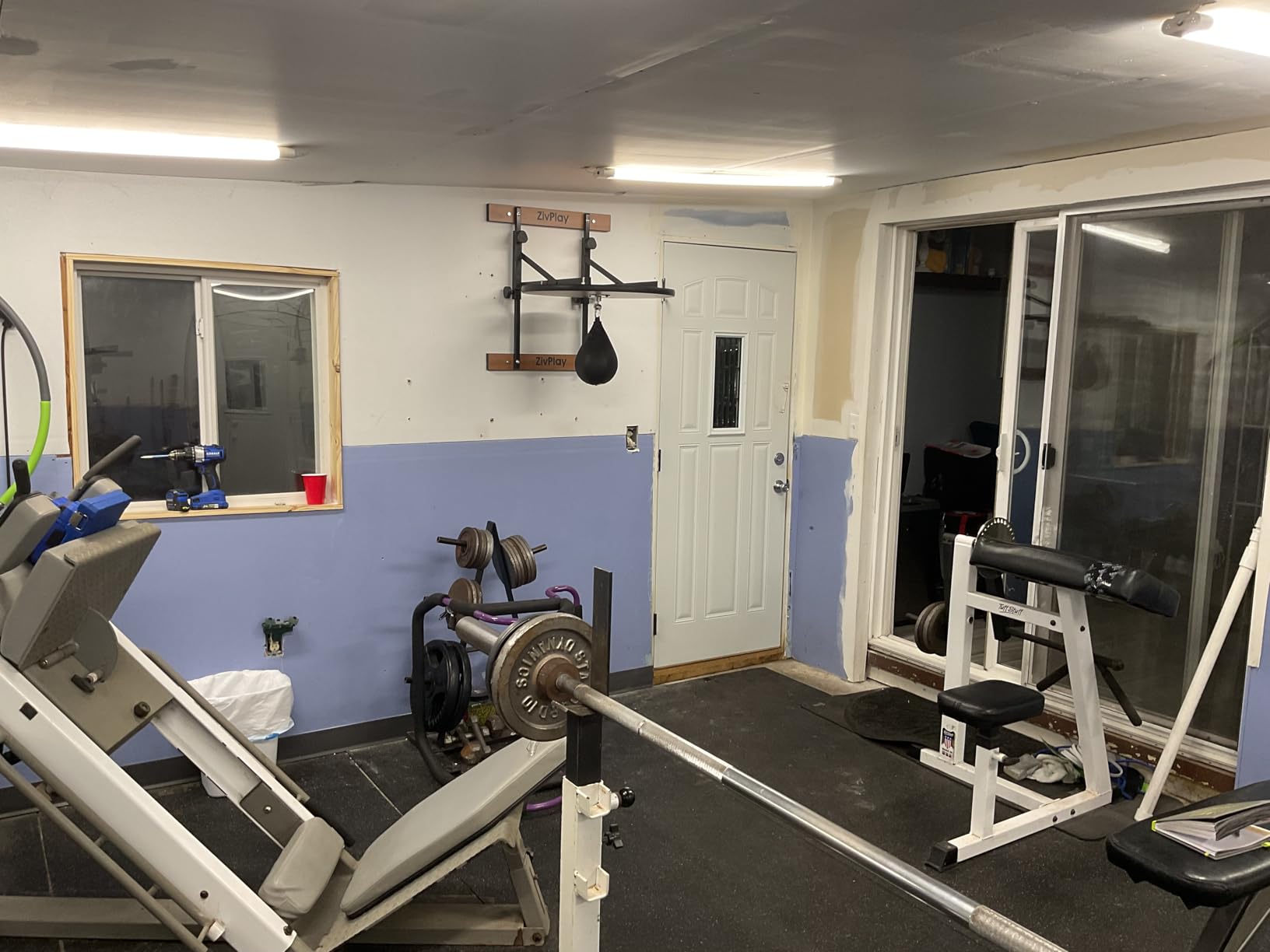 Speed Bag Platform Speed Bag Stand for Boxing Punching Practice Includes Height Adjustable Mount Speedbag and Air Pump 360° Swivel 24 Inch Board customer photo 1