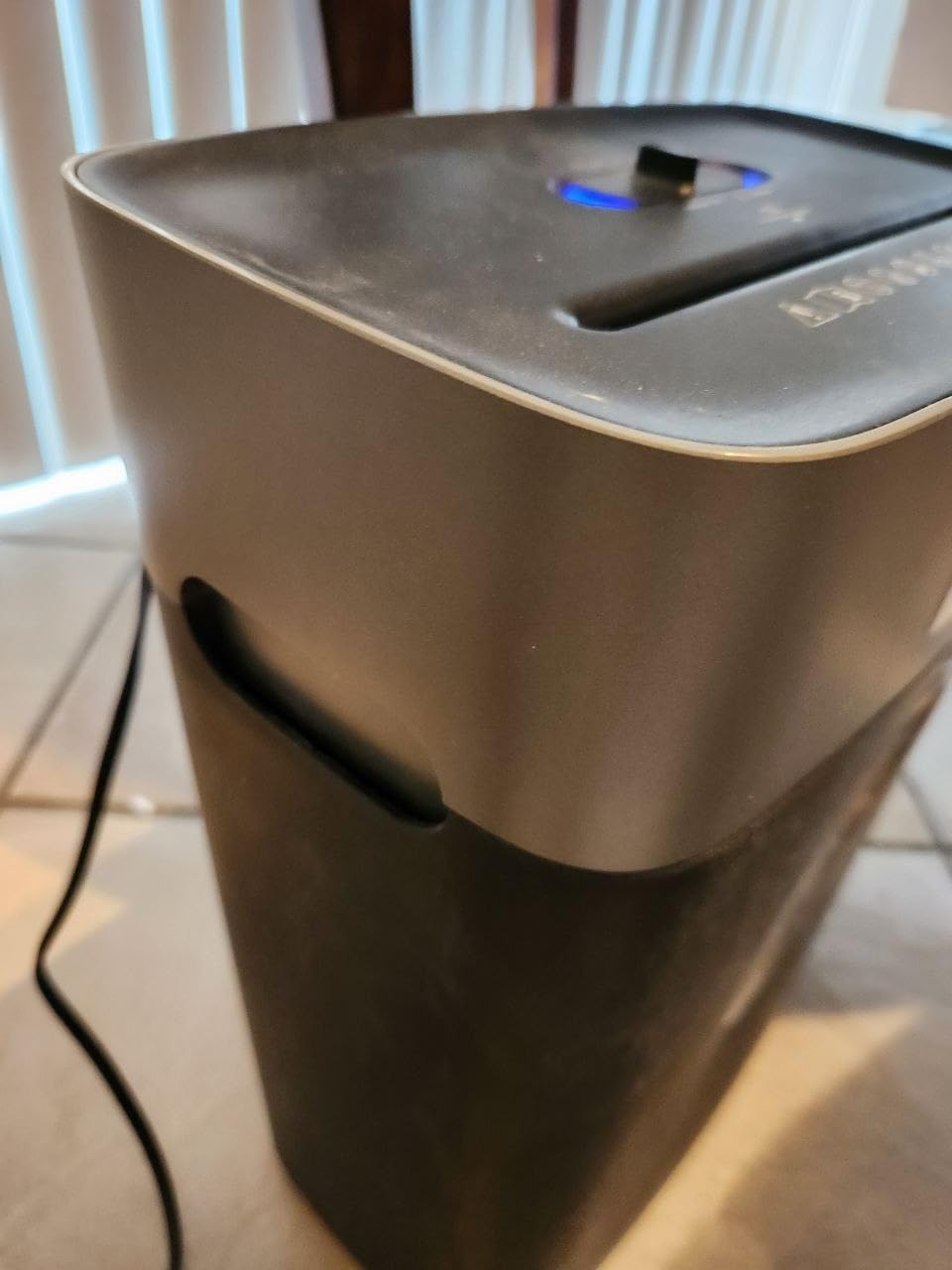 Bonsen 10-Sheet Cross Cut Paper Shredder for Home Office Heavy Duty | P-4, Portable Handle, 4 Gallons Bin, Paper and Credit Card Shredder, Black (S3201 New Version) customer photo 1