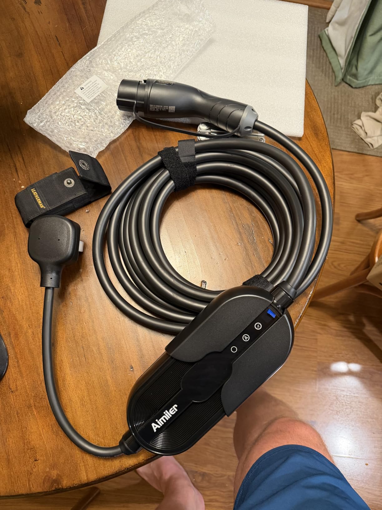 AIMILER Level 2 Electric Vehicle (EV) Charger(WiFi APP/Plug-Play), 40A, 25ft Cable ETL Certified, 220V-240V NEMA 14-50P Plug EVSE w/ J1772 Connector, Portable EV Car Charging Stations (Jet) customer photo 2