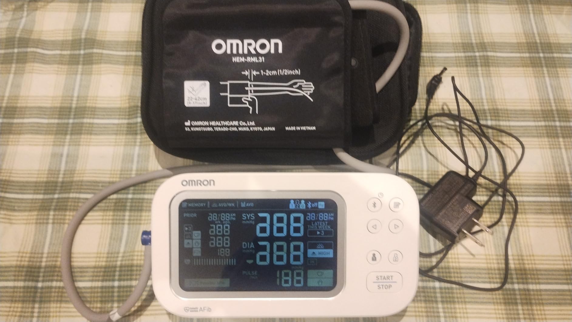 OMRON Platinum Blood Pressure Monitor for Home Use & Upper Arm Blood Pressure Cuff - #1 Doctor & Pharmacist Recommended Brand - Clinically Validated - AFib Detection - Connect App customer photo 2