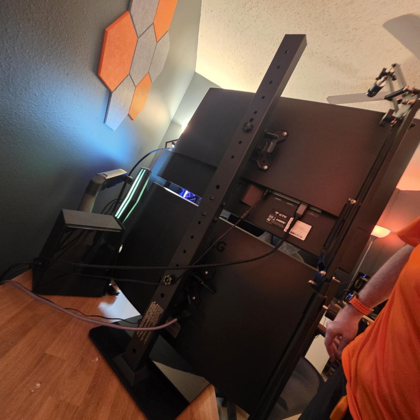HUANUO Dual Monitor Stand for 13 to 34 Inch, Max Load 44 lbs, Vertical Monitor Mount, Freestanding Monitor Riser with Swivel, Tilt, Rotation, 13 Height Settings, Max VESA 100x100 customer photo 1