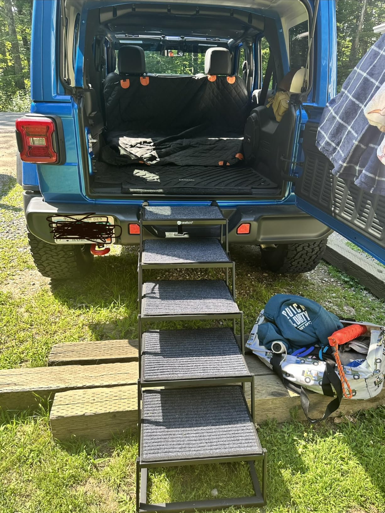 Veehoo Foldable Dog Steps for Car Truck SUV, Collapsible Large Dogs Stairs | 4 Steps Folding Dog Ramp for Cars Portable Pet Ramps Ladder Heavy Duty Non Slip for Trucks Vehicle 17