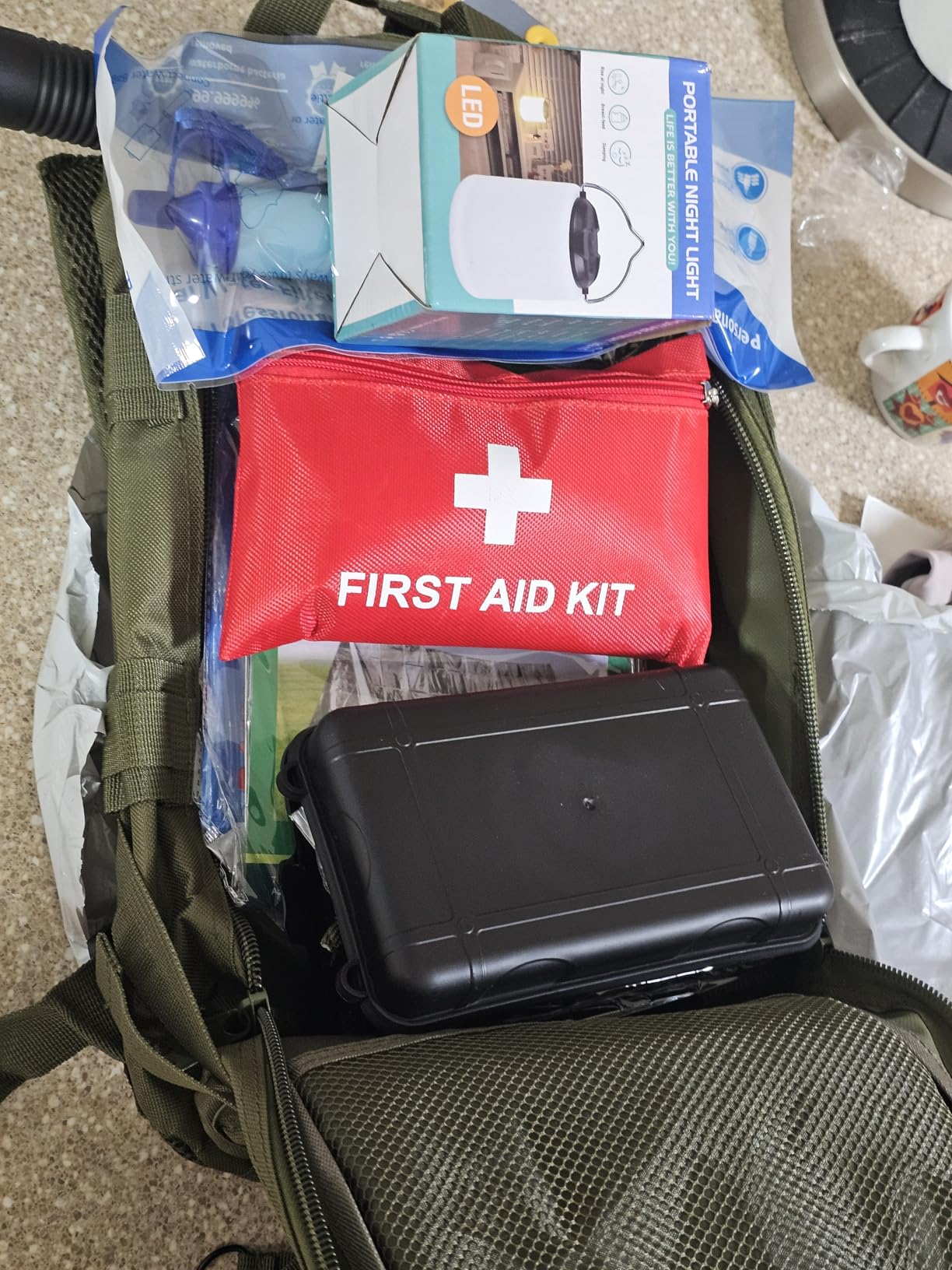 Survival Kit, Survival Gear and Equipment 258 PCS with Water Filter, Emergency Tent, LED Lantern, First Aid Kit Supplies, 25L Backpack for Family, Outdoor Camping, Hiking Gifts for Men Christmas customer photo 1