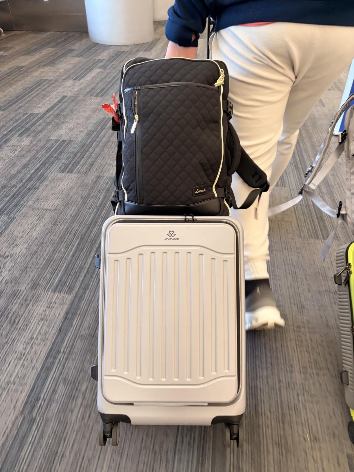 LOVEVOOK Carry On Luggage 22x14x9 Airline Approved, Expandable Hard Shell Suitcase with Spinner Wheels, USB Charging Port & Front Pocket, PC Hardside Rolling Luggage with TSA Lock for Travel customer photo 2