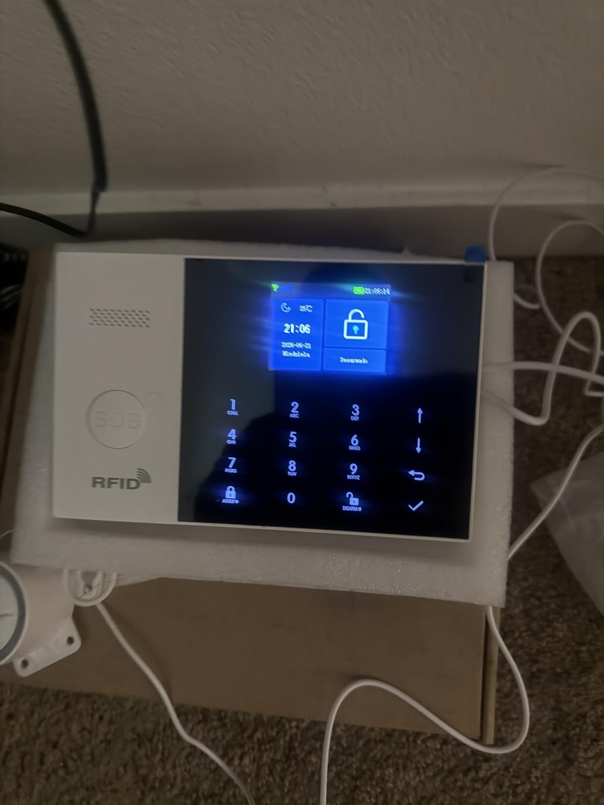 Wireless Alarm System for Home Security,24 Pcs Home Alarm System Wireless DIY Kit,WiFi+GSM/4G with Instant App Alerts NO MonthlyFees,SOS Button,App & Remote Control,Work with Alexa,for Apartment customer photo 1
