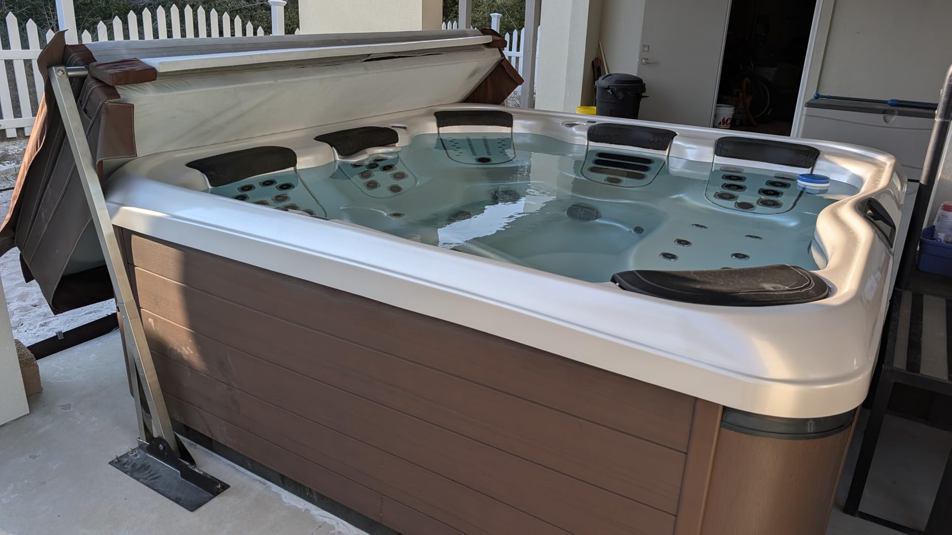 Hot Tub Cover Lifter, Rust-Proof Stainless Steel Spa Cover Lift, Fits Height 39-45 in & Width 70-106 in, Heavy Duty Square Tubing, Easy Install, Universal for Rectangular & Square Hot Tubs customer photo 1