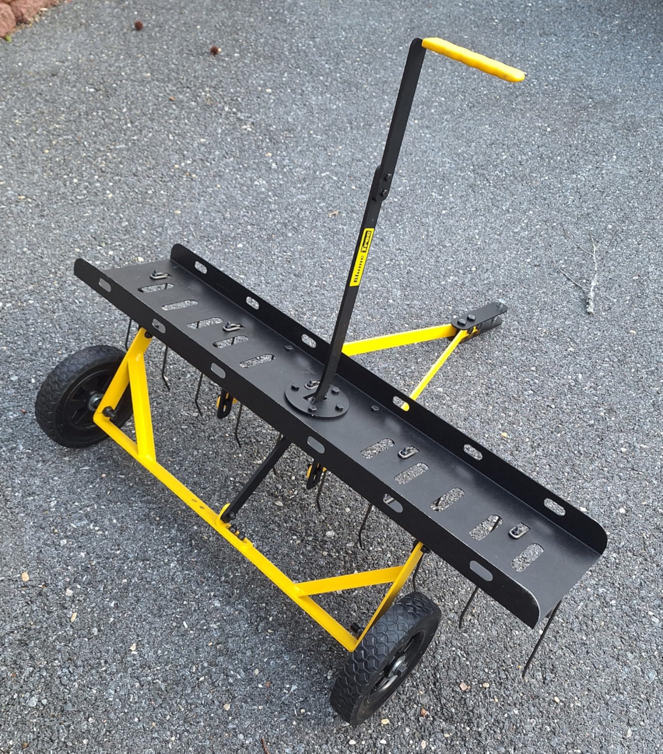 Tow Behind Dethatcher, Pull Behind Lawn Dethatcher with Spring Steel Tines, Grass Dethatcher, Removes Thatch, Riding Lawn Tractor for Large Lawns, Yard and Garden Care, 40 Inch customer photo 2