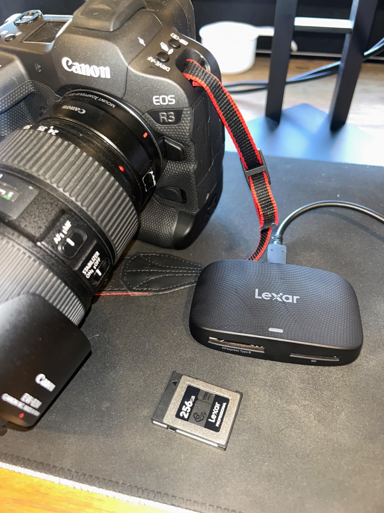 Lexar 512GB Professional CFexpress Type B Silver 4.0 Memory Card, for Photographers, Videographers, Up to 3600/3000 MB/s, 8K Video (LCXEXS4512G-RNENU) customer photo 2