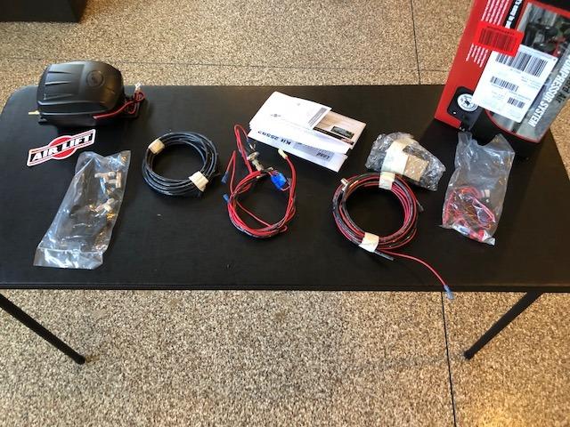 Air Lift Load Controller II On-Board Air Compressor System - 25592 customer photo 2