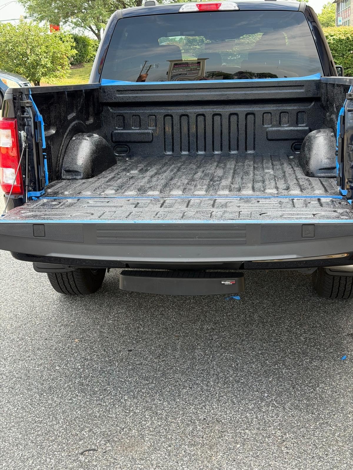 HERCULINER HCL1B8 Roll-on Bed Liner Kit, Black, 1 Gal. customer photo 1