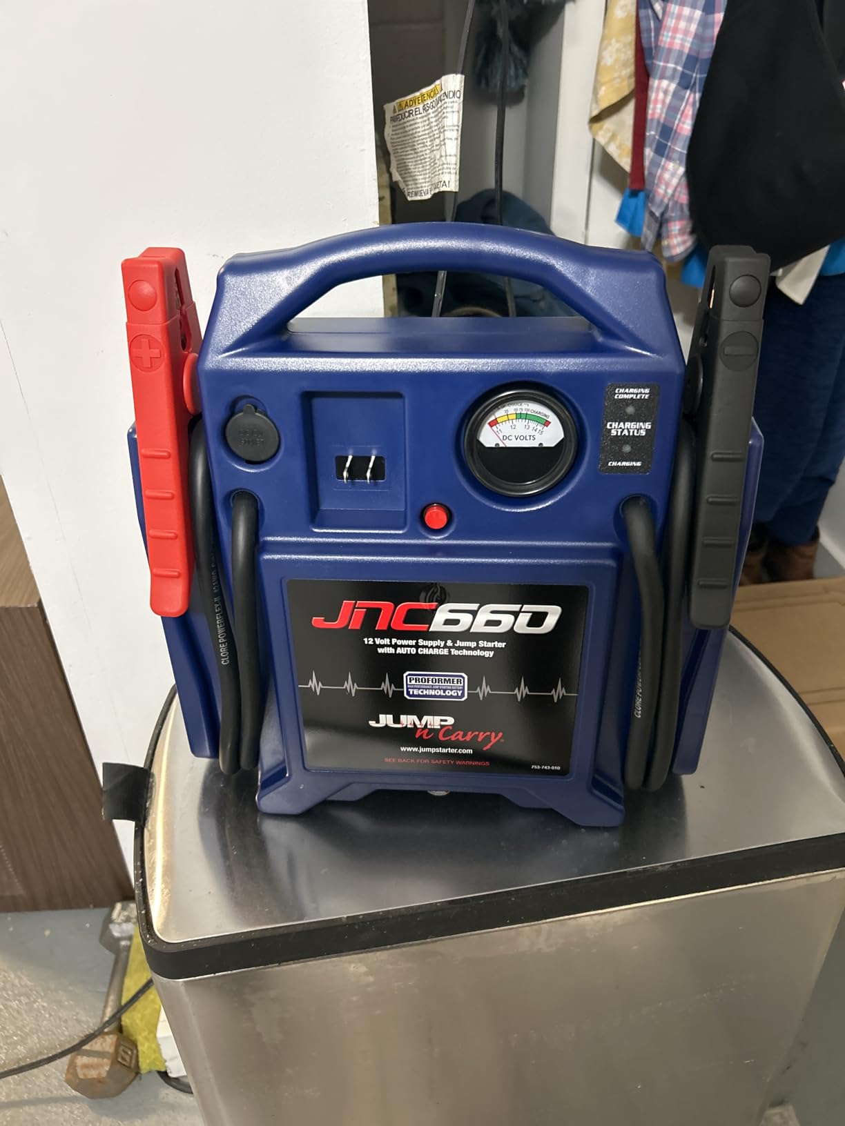 Clore Automotive Jump-N-Carry JNC660 1700 Peak Amp 12 Volt Jump Starter customer photo 2