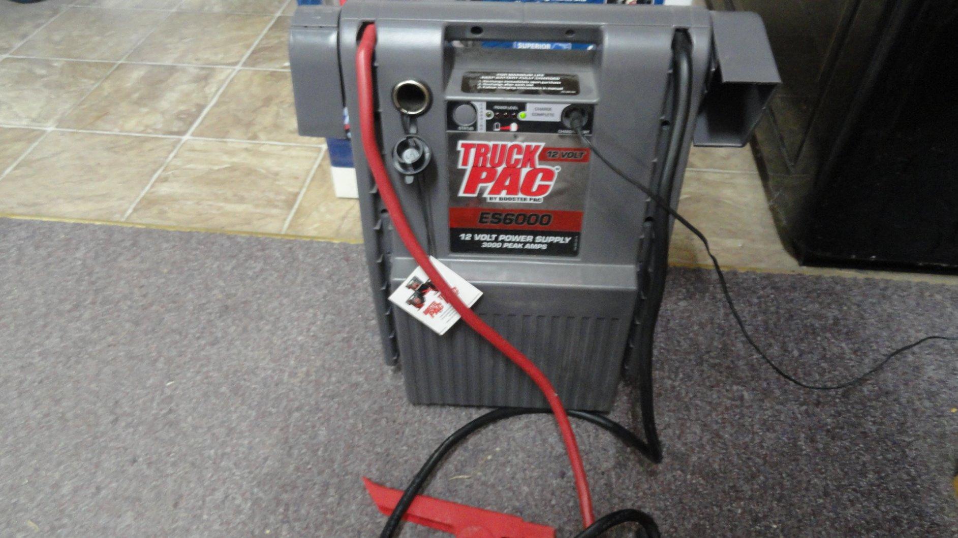 Clore Automotive Truck PAC ES6000 3000 Peak Amp 12V Jump Starter customer photo 2