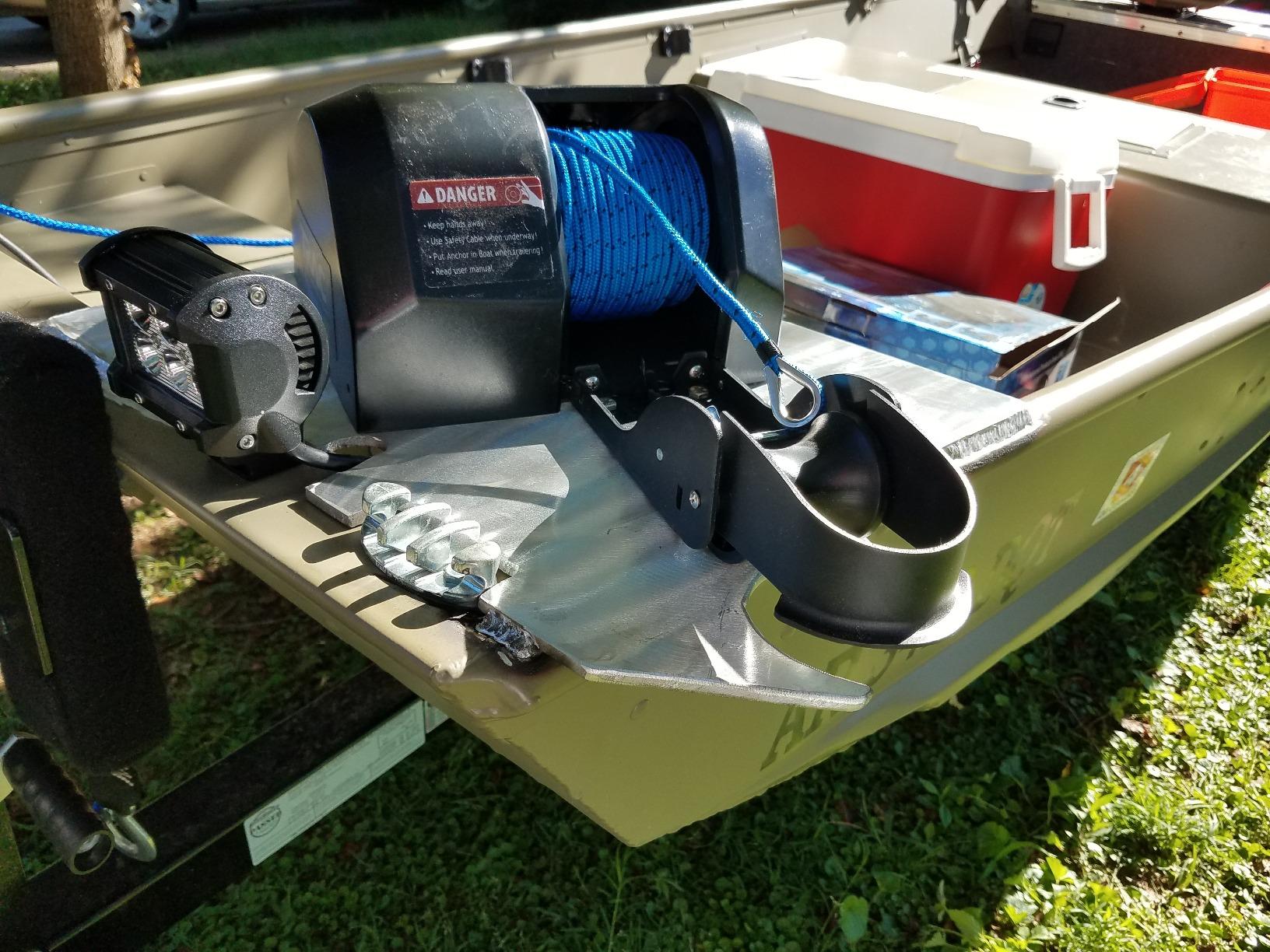 Camco TRAC-Outdoor Products Fisherman 25-G3 Electric Anchor Winch - Anchors Up to 25 lb. - Includes 100-feet of Pre-Wound Anchor Rope (69002) customer photo 1