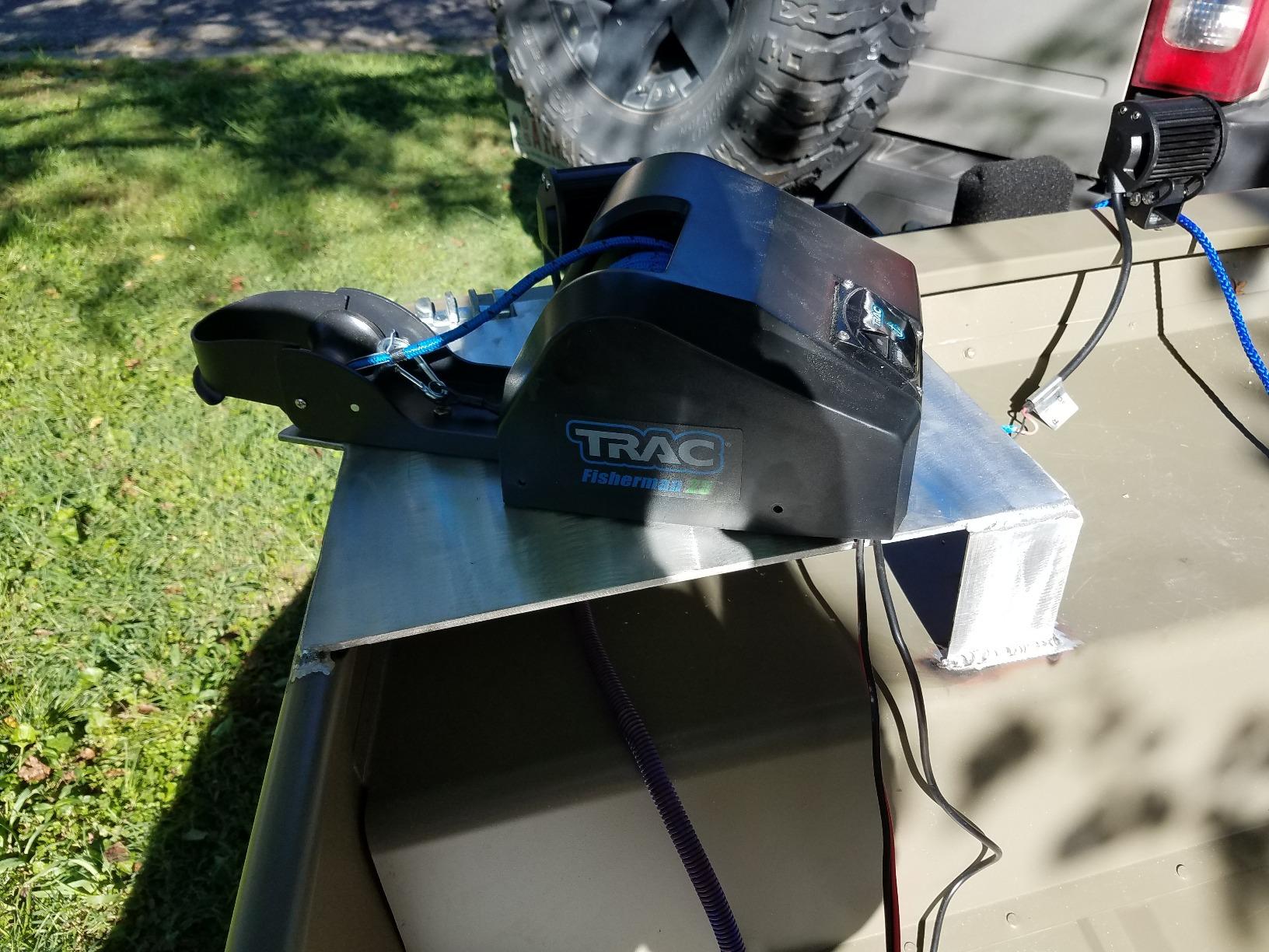 Camco TRAC-Outdoor Products Fisherman 25-G3 Electric Anchor Winch - Anchors Up to 25 lb. - Includes 100-feet of Pre-Wound Anchor Rope (69002) customer photo 2