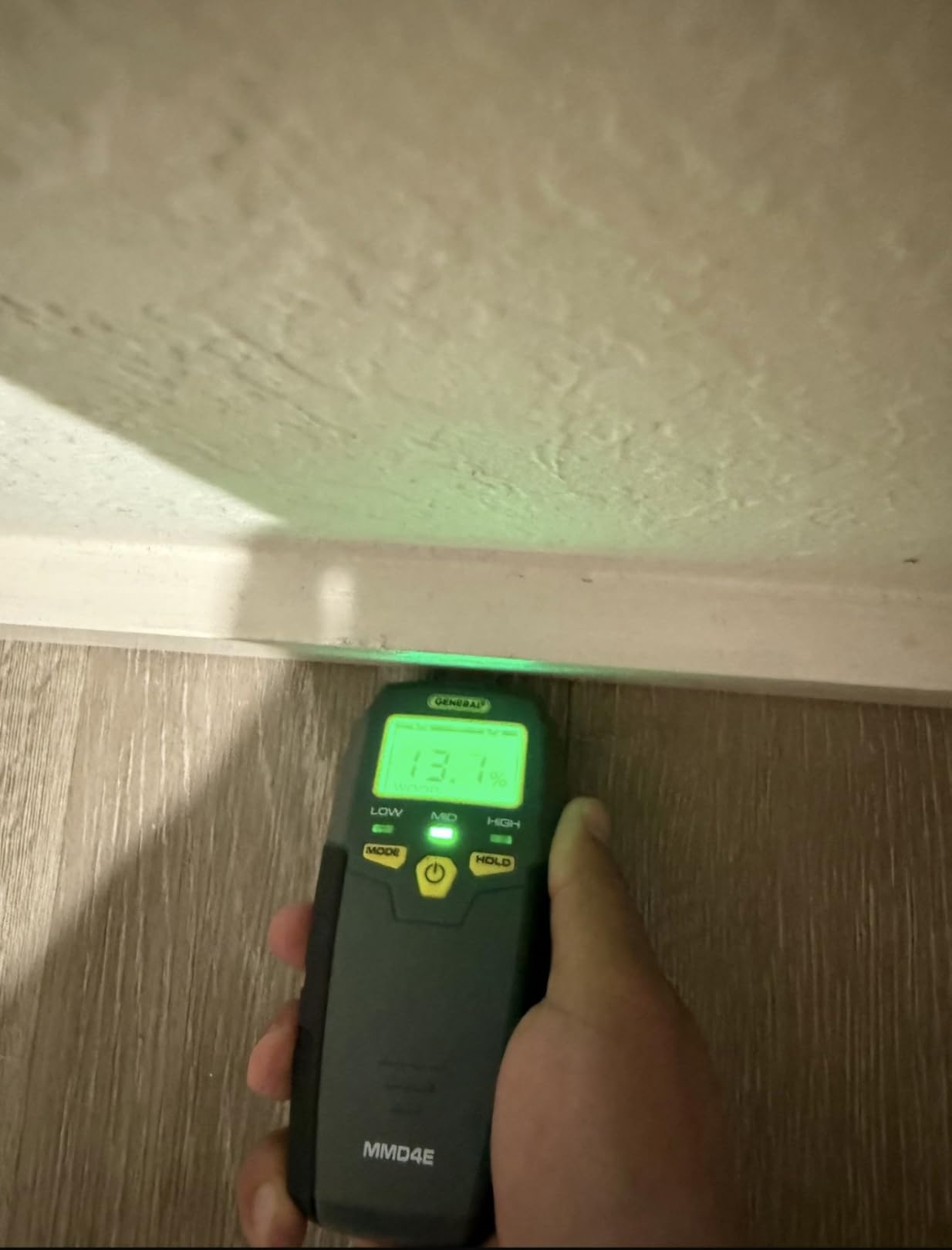 General Tools MMD4E Moisture Meter for Wood, Walls & Water Leak Detection | Pinless wood moisture meter for drywall & walls. Detects mold & humidity. Water leak detector for home moisture testing. customer photo 1