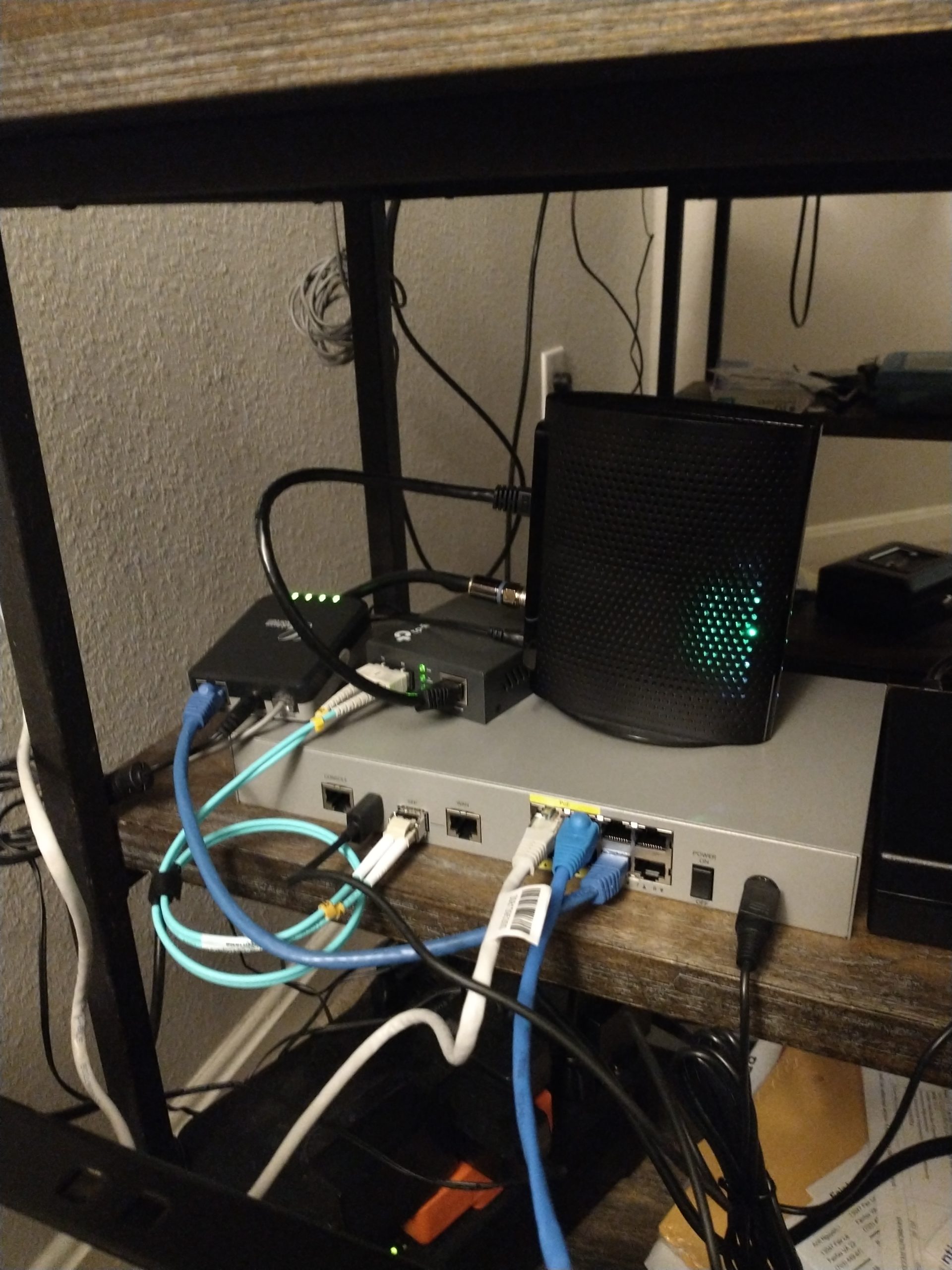 TP-Link MC200CM, Gigabit SFP to RJ45 Fiber Media Converter | Fiber to Ethernet Converter customer photo 1