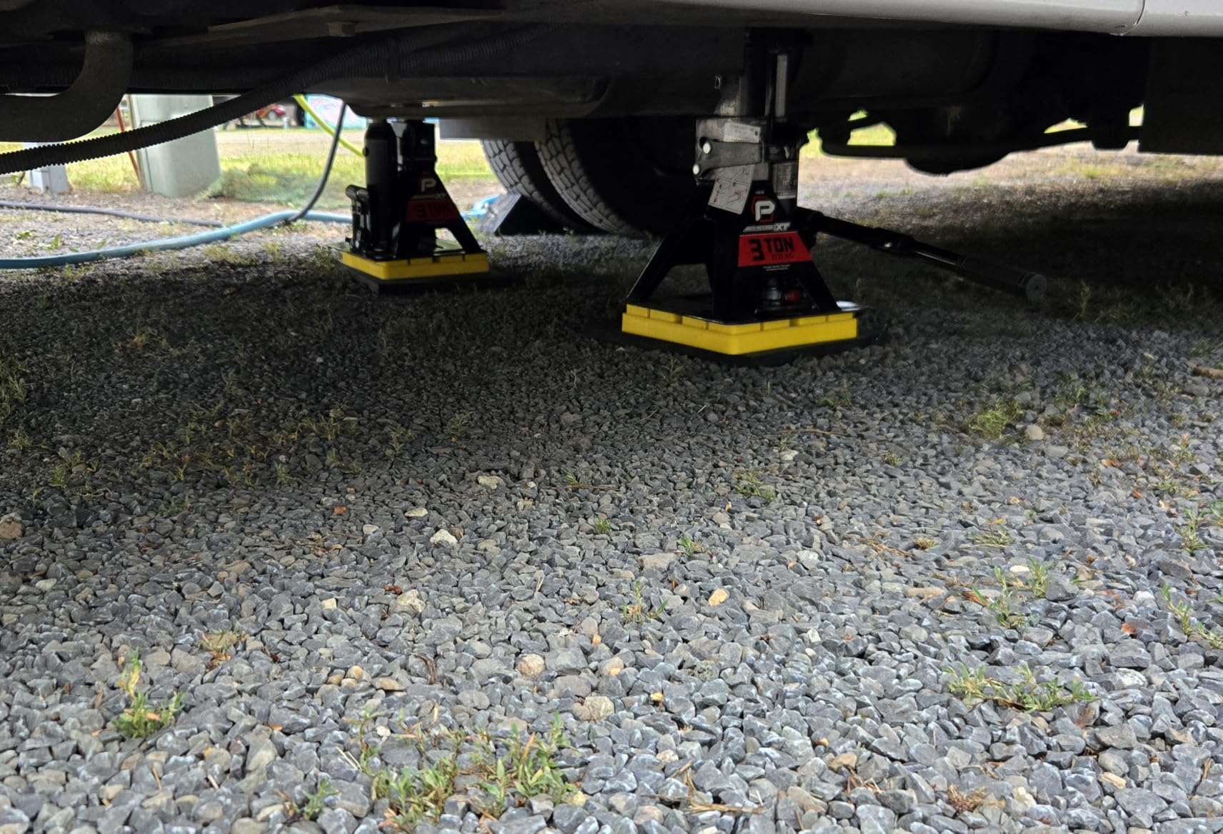 POWERBUILT 3 Ton All-in-One Hydraulic Bottle Jack and Jackstand in One, Compact, Wide Base, 11-21 Inch Range, Eliminates Jackstands, for Trucks, SUVs, RVs, Trailers, ASME, Not for Sedans - 640912 customer photo 1