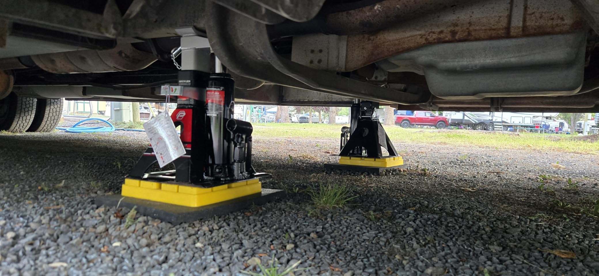 POWERBUILT 3 Ton All-in-One Hydraulic Bottle Jack and Jackstand in One, Compact, Wide Base, 11-21 Inch Range, Eliminates Jackstands, for Trucks, SUVs, RVs, Trailers, ASME, Not for Sedans - 640912 customer photo 2