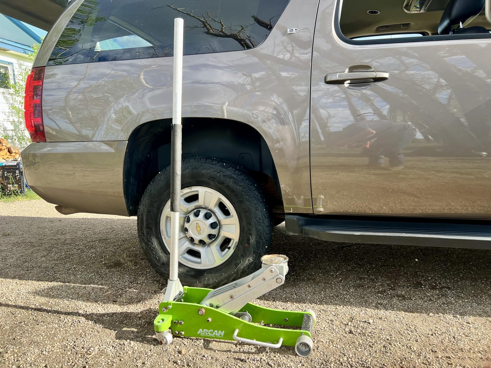 ARCAN 3-Ton Aluminum Low Profile Floor Jack, Model A20019 customer photo 1