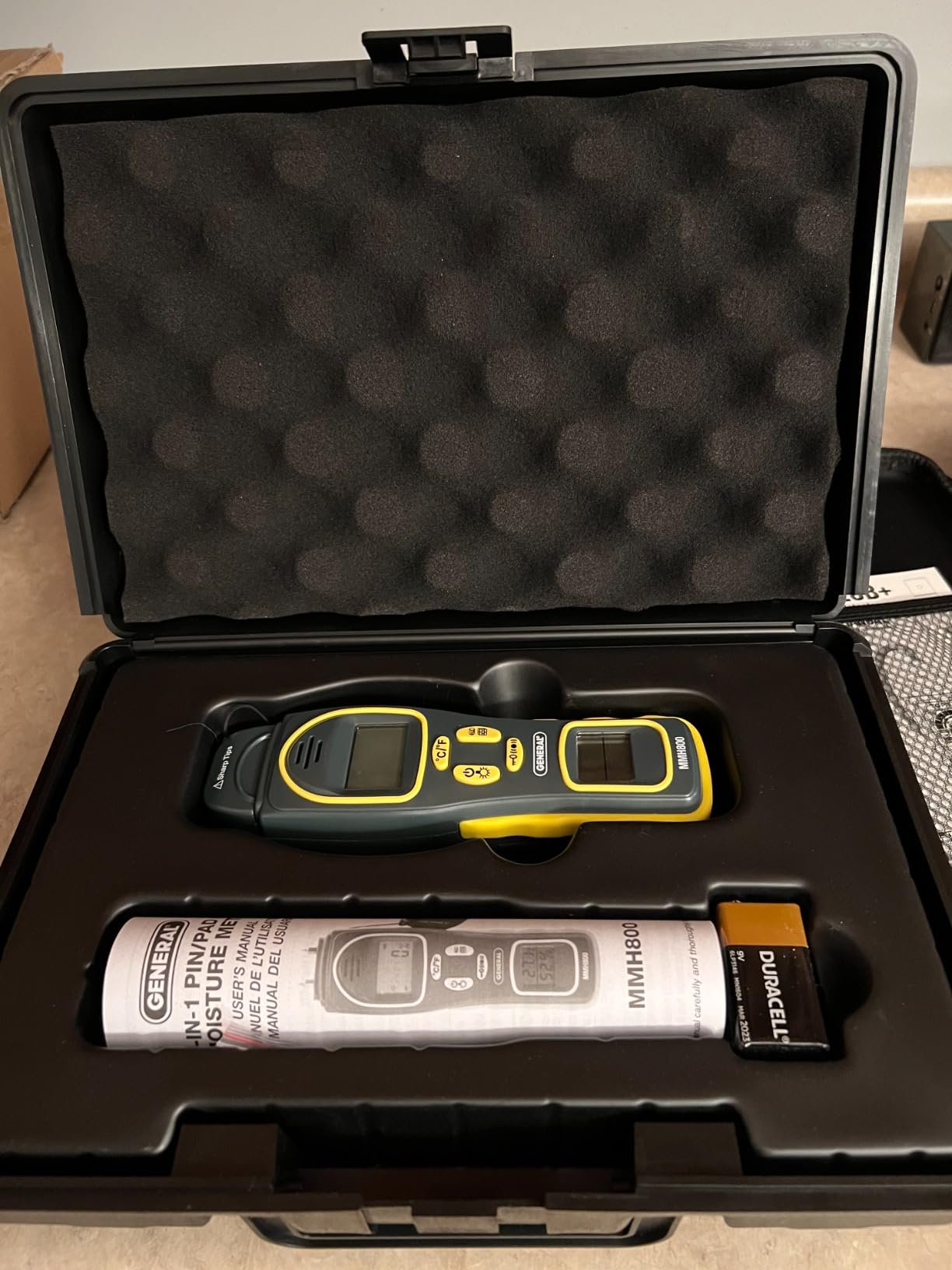 General Tools MMH800 Pin/Pinless Moisture Meter w/Temp and Humidity | Pin and pinless moisture meter for drywall, walls & wood. Moisture detector for house, firewood & building materials testing. customer photo 2