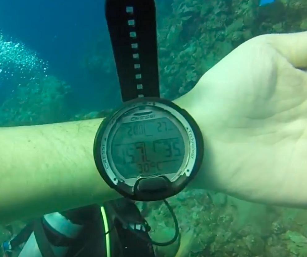 Cressi Leonardo 2.0 Scuba Dive Computer - Air, Nitrox & Gauge Dive Watch - Backlit Waterproof Watch - USB IR Diving Computer customer photo 1