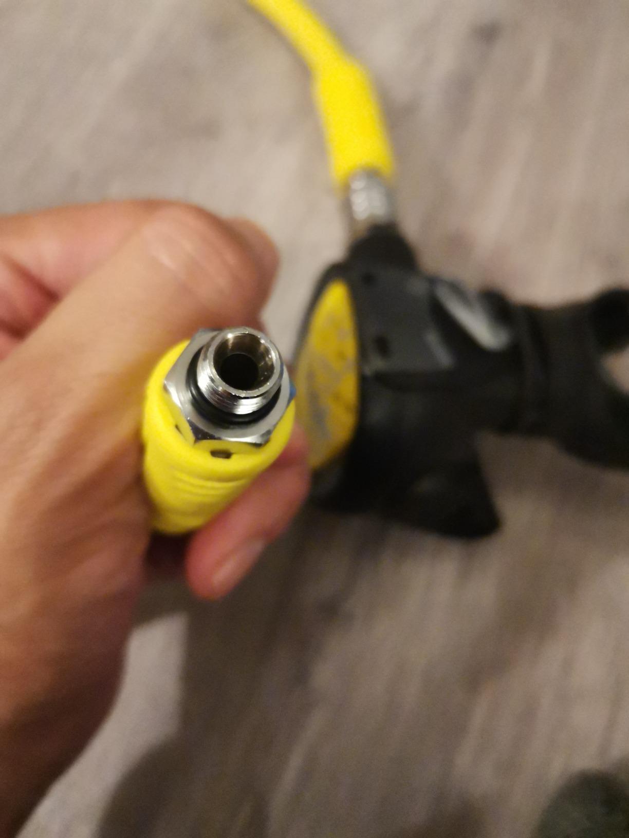 Cressi Octopus Compact for Scuba Diving Regulators - Compact, Reliable, Light and Comfortable - Made in Italy by Cressi - Quality Since 1946 customer photo 1