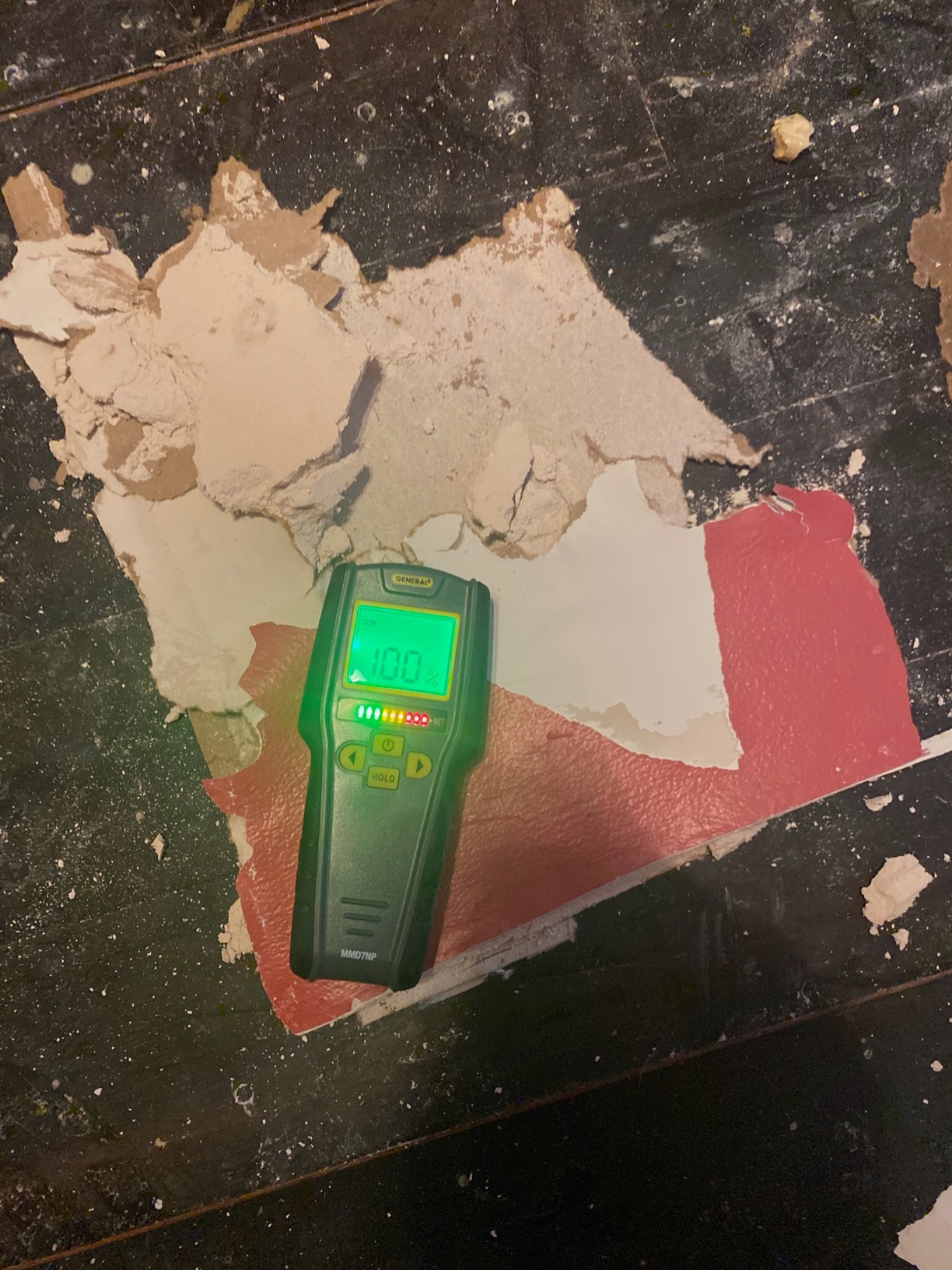 General Tools Digital Moisture Meter MMD7NP - Humidity Sensor- Pinless and Non-Invasive | Non-invasive moisture detector for walls, wood floors & concrete. Wood moisture meter for building materials & houses. customer photo 2