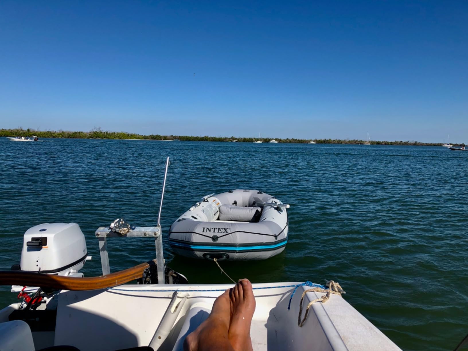 INTEX Mariner Inflatable Boat Series: Includes Deluxe Boat Oars and High-Output Pump - SuperTough PVC - Wear-Resistant Keel - Removable Fishing Rod Holders - Heavy Duty Grab Handle customer photo 2