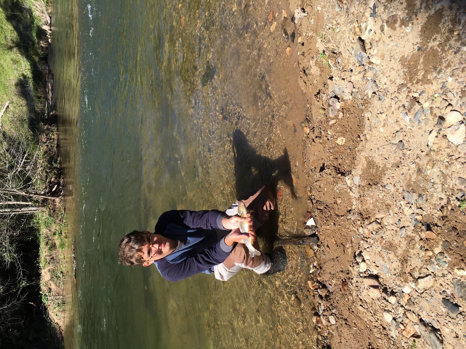 Korkers Greenback Wading Boots - Packed with the Essentials - Includes Interchangeable Felt and Kling-On Soles customer photo 1