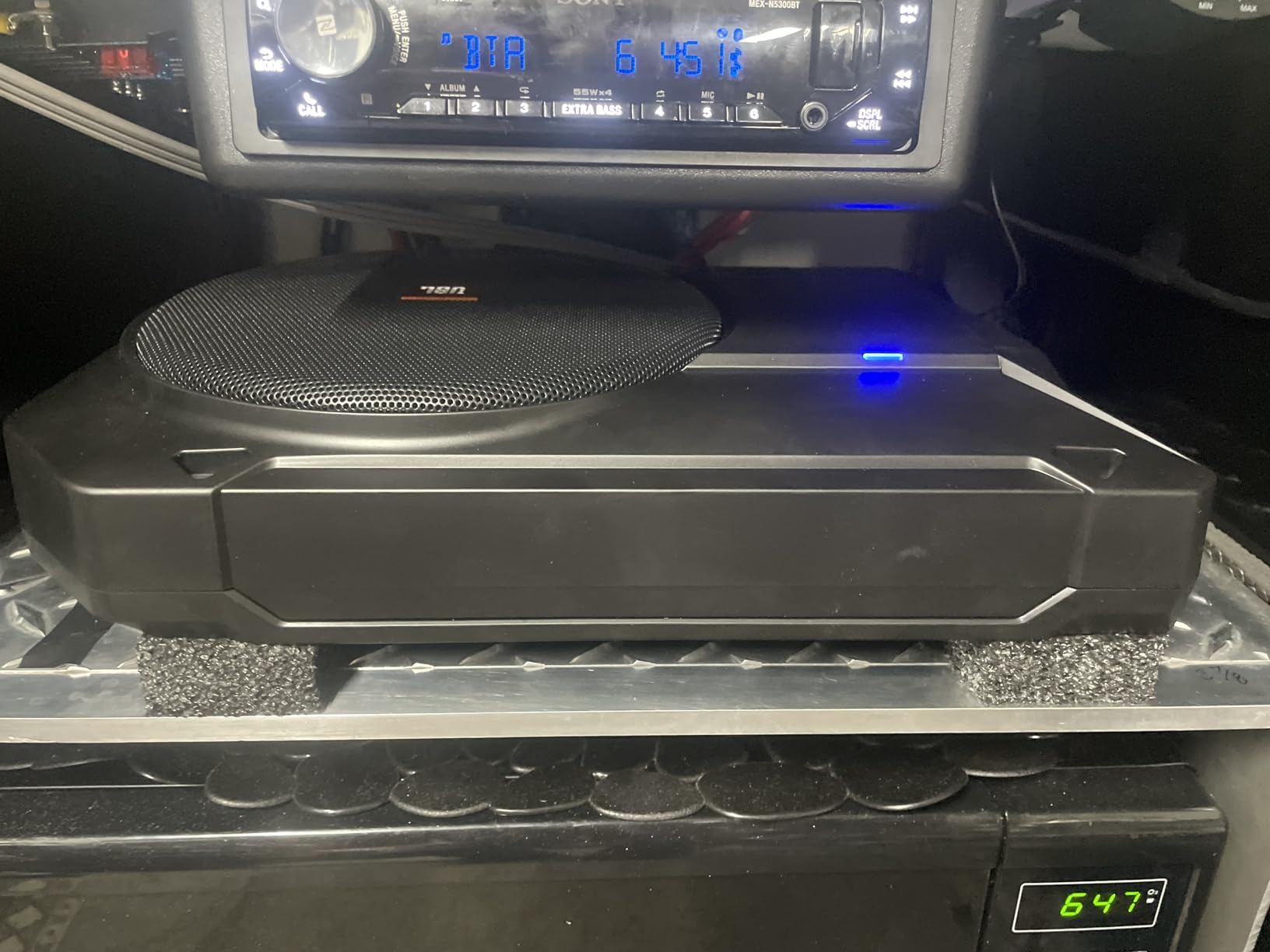 JBL BassPro SL 8-inch 125W RMS Powered Under-Seat Compact Subwoofer Enclosure System (250 watts RMS: 125 watts), Black customer photo 1