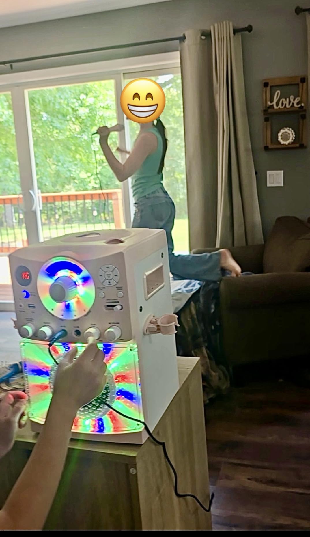 Singing Machine Karaoke Machine for Kids and Adults with Wired Microphone - Built-In Speaker with LED Disco Lights - Wireless Bluetooth, CD+G & USB Connectivity - Black [Amazon Exclusive] customer photo 1