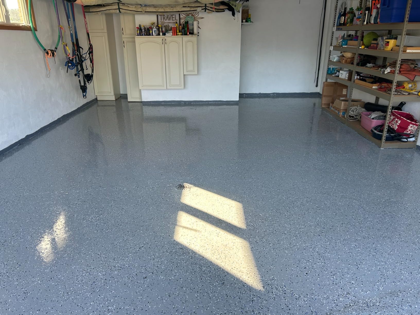 Rust-Oleum 293513 RockSolid Polycuramine Garage Floor Coating, 2.5 Car Kit, High Gloss Gray, 1 Count (Pack of 1) customer photo 1