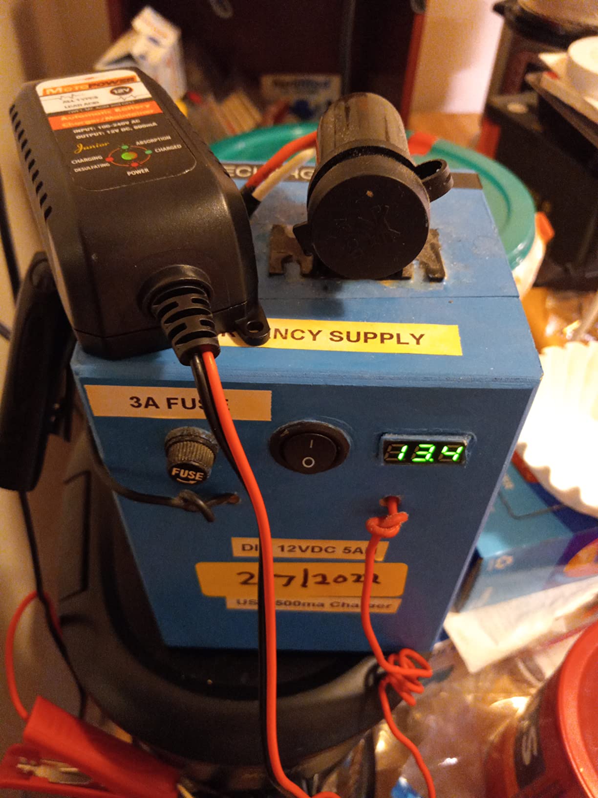 MOTOPOWER MP00205A 12V 800mA Automatic Battery Charger, Maintainer, Trickle and Desulfator customer photo 2