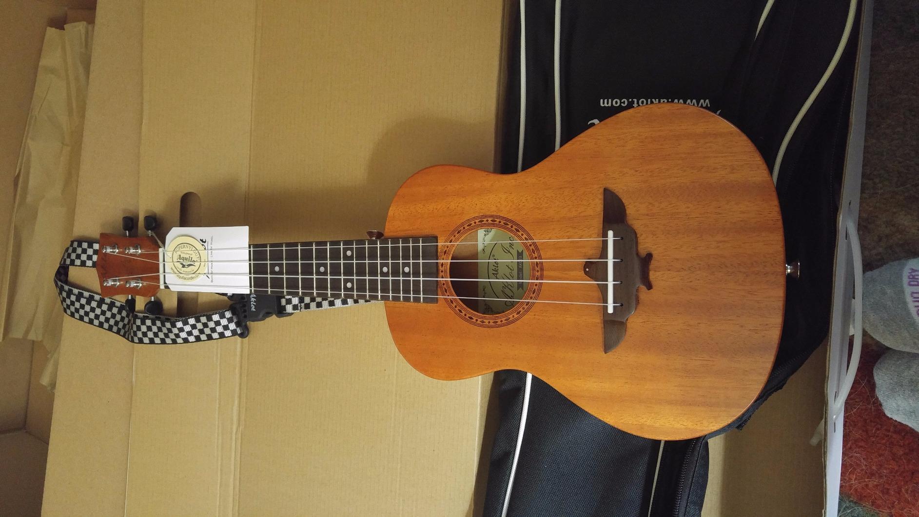 AKLOT Concert Ukelele Solid Mahogany 23 inch for Professional Beginners Adults Kit with Free Online Lesson and Uke Accessories customer photo 2