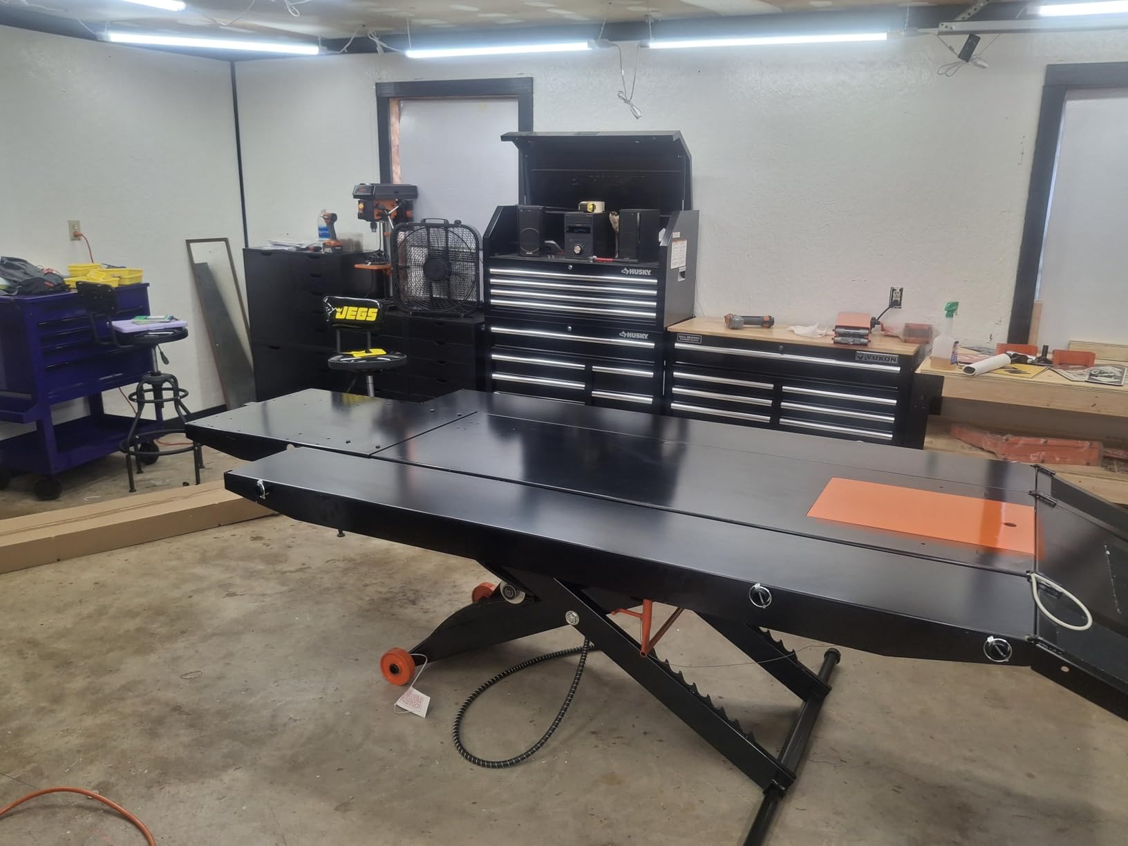 APlusLift MT1500X 1500LB Air Operated 48