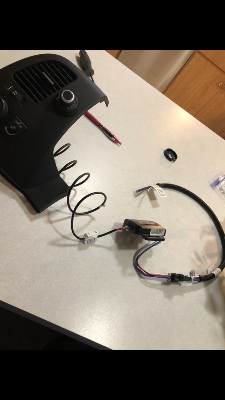 CURT 51170 Spectrum Proportional Trailer Brake Controller, Dash-Mount Knob, 1-4 Axles customer photo 1