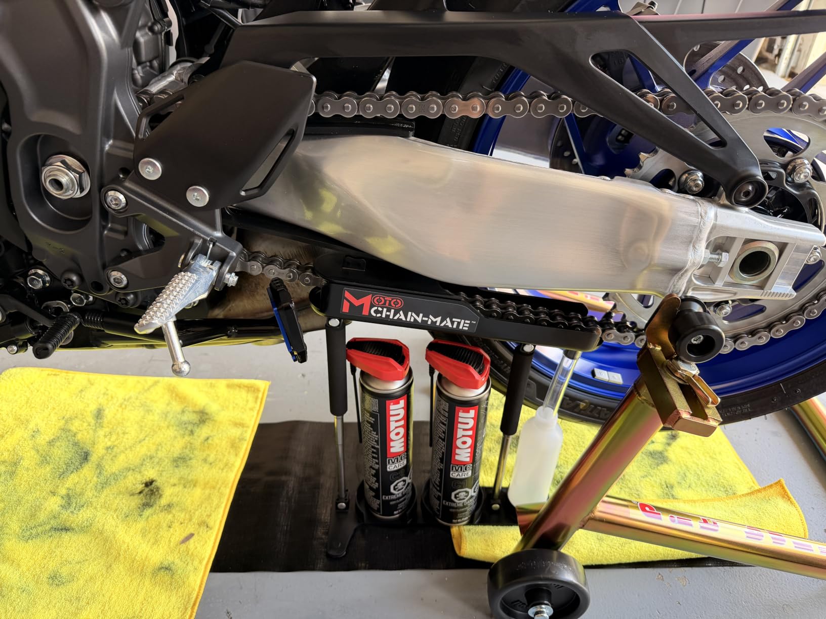 Moto Chain-Mate - The Ultimate Motorcycle Chain Cleaning and Lubrication Kit! customer photo 1