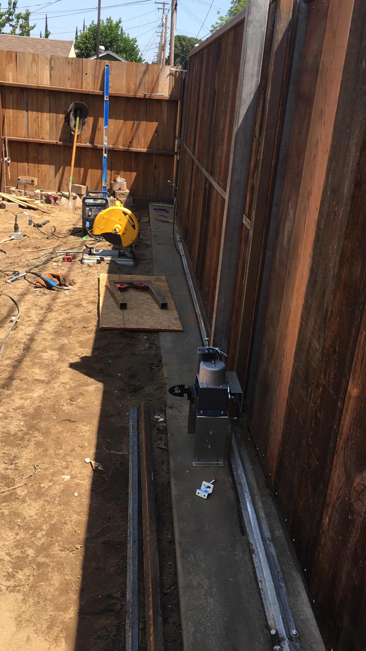 Miller 907757 Multimatic 220 AC/DC Multiprocess Welder - MIG, Flux-Cored, Stick, AC/DC TIG customer photo 1