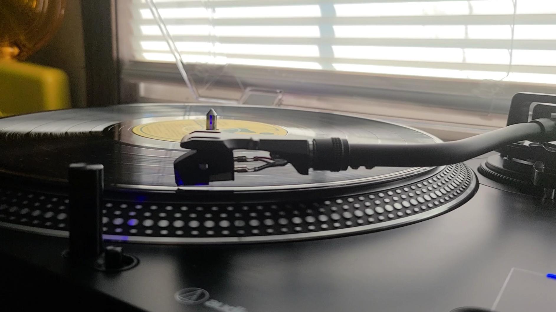 Audio-Technica AT-LP140XP-BK Direct-Drive Professional DJ Turntable, Hi-Fi, Fully Manual, 3 Speed, High Torque Motor customer photo 1