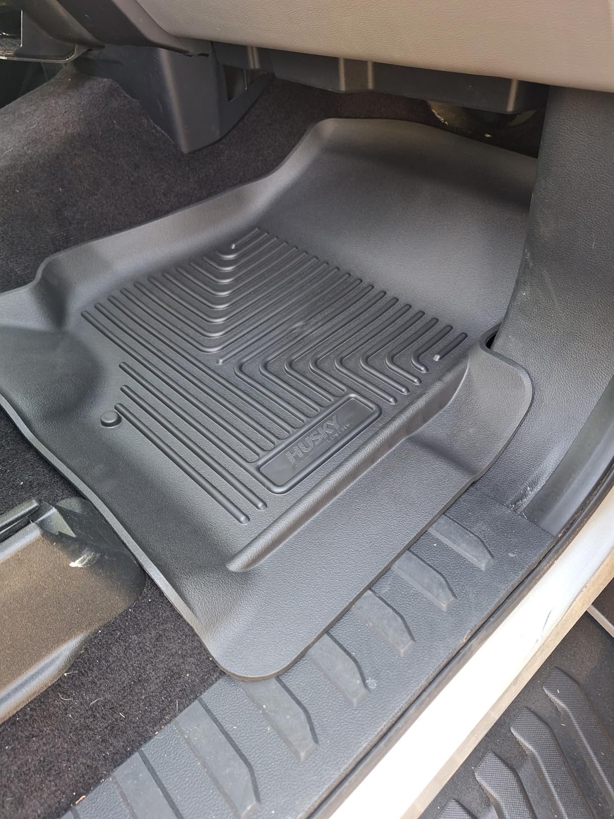 Husky Liners Weatherbeater Floor Mats | Fits 2015-2026 Ford F-150, 2022-2026 Lightning, SuperCrew (Crew Cab) w/Carpet & w/Out Fold Flat Storage | Front & 2nd Row, 3-pc Black - 94041 customer photo 1
