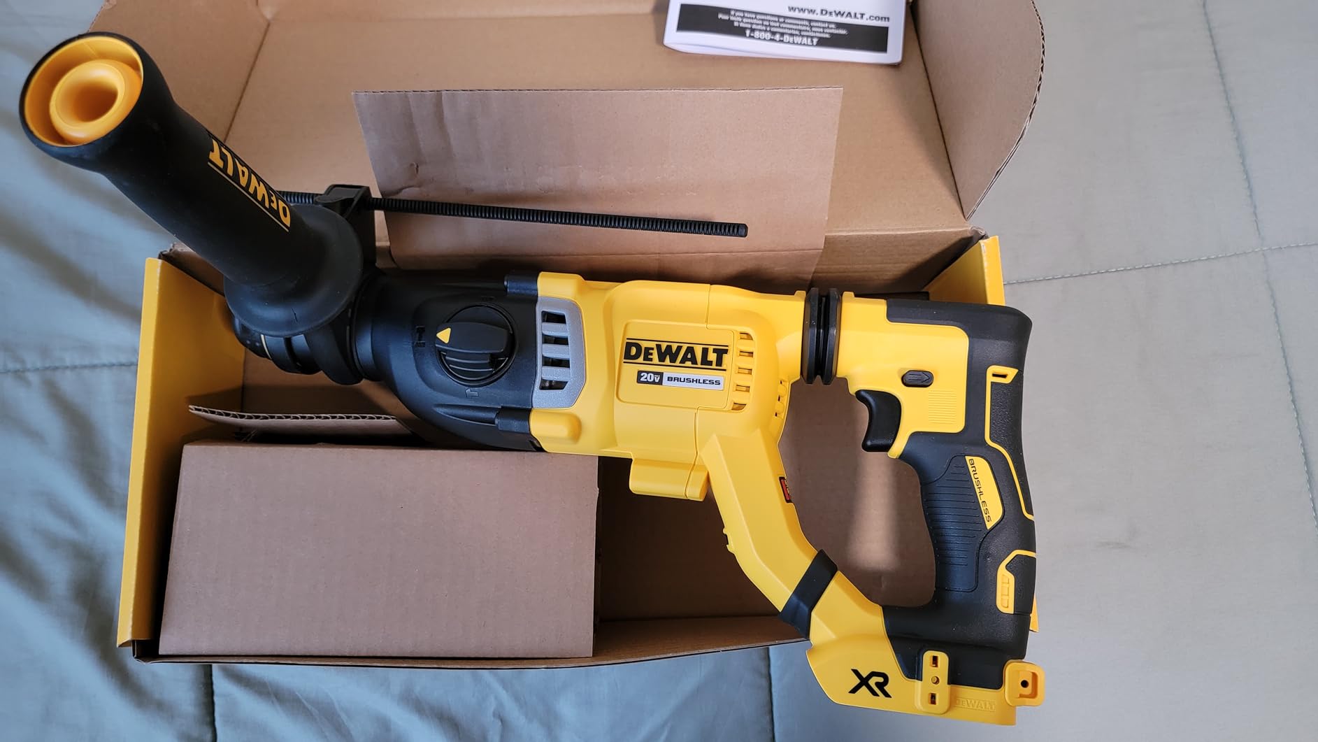 DEWALT 20V MAX Rotary Hammer, SDS Plus, 1-1/8-Inch, Tool Only (DCH263B) customer photo 2