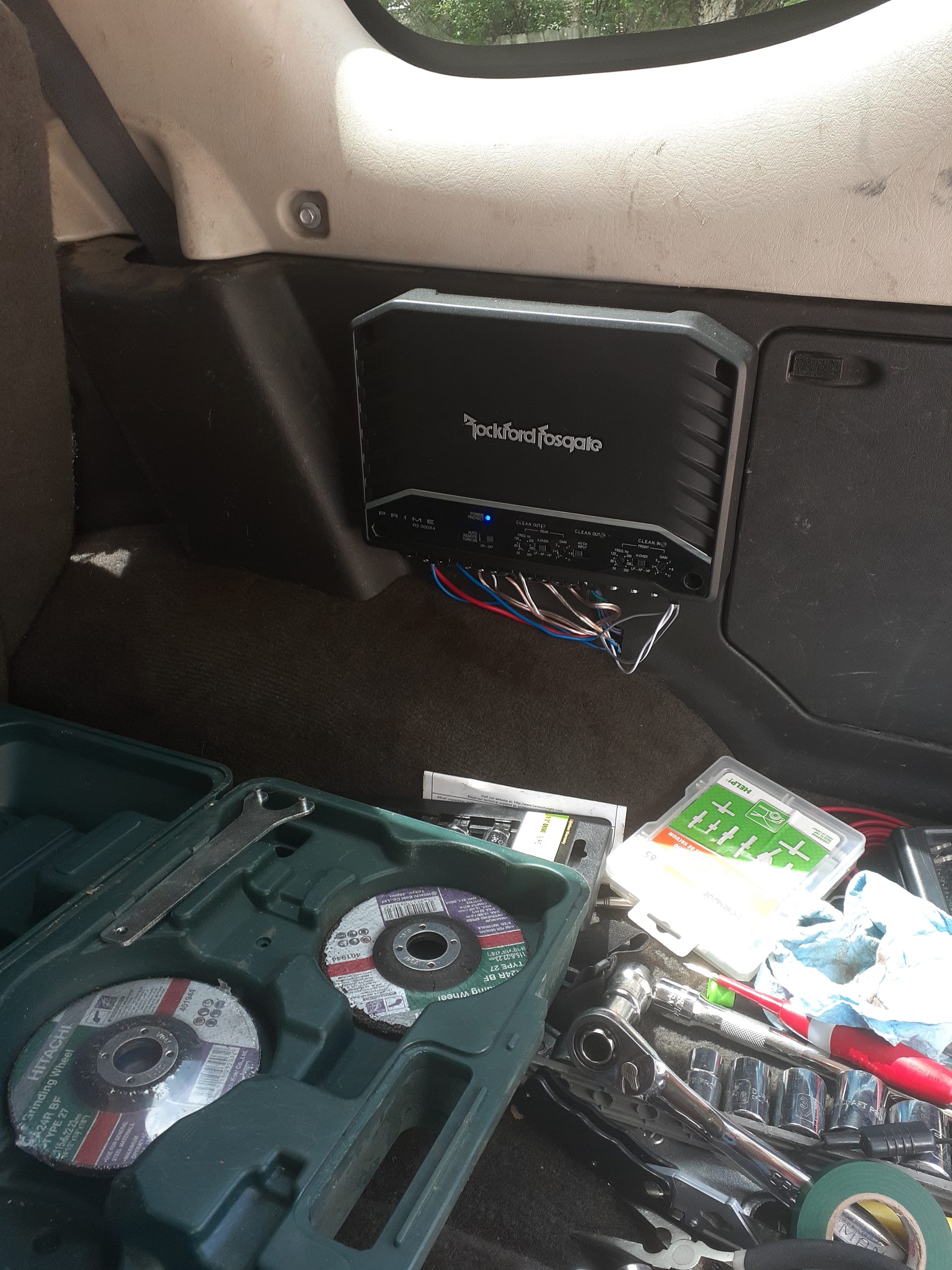 Rockford Fosgate Prime R2-300X4 300-Watt 4-Channel Amplifier | Class-D customer photo 1