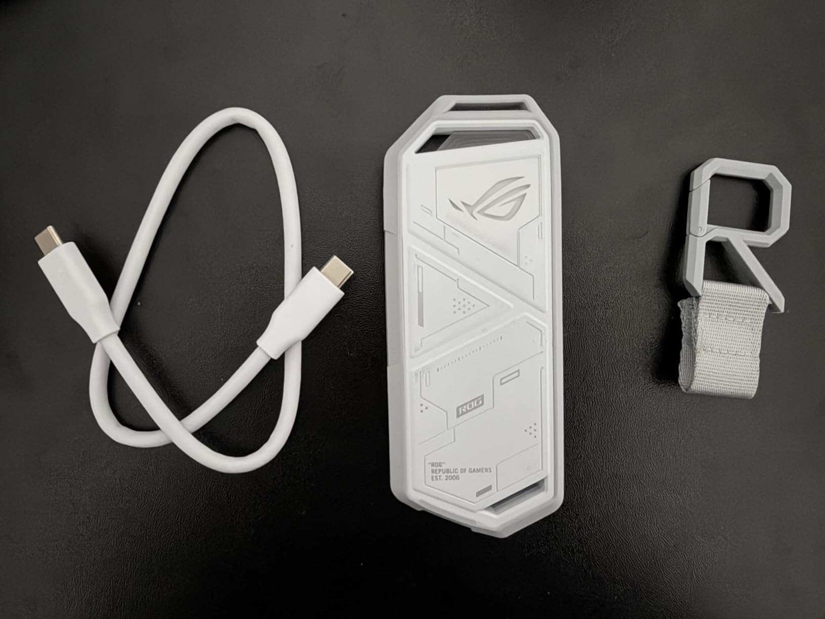 ASUS ROG Strix Arion Aluminum Alloy M.2 NVMe SSD Enclosure Case Adapter, USB 3.2 Gen 2 Type-C, 10Gbps customer photo 2