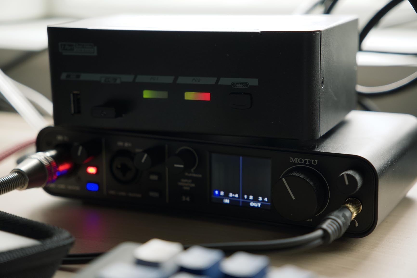 MOTU M4 4x4 USB-C Audio Interface | Recording, mixing and podcasting with 4x4 USB-C connectivity customer photo 2