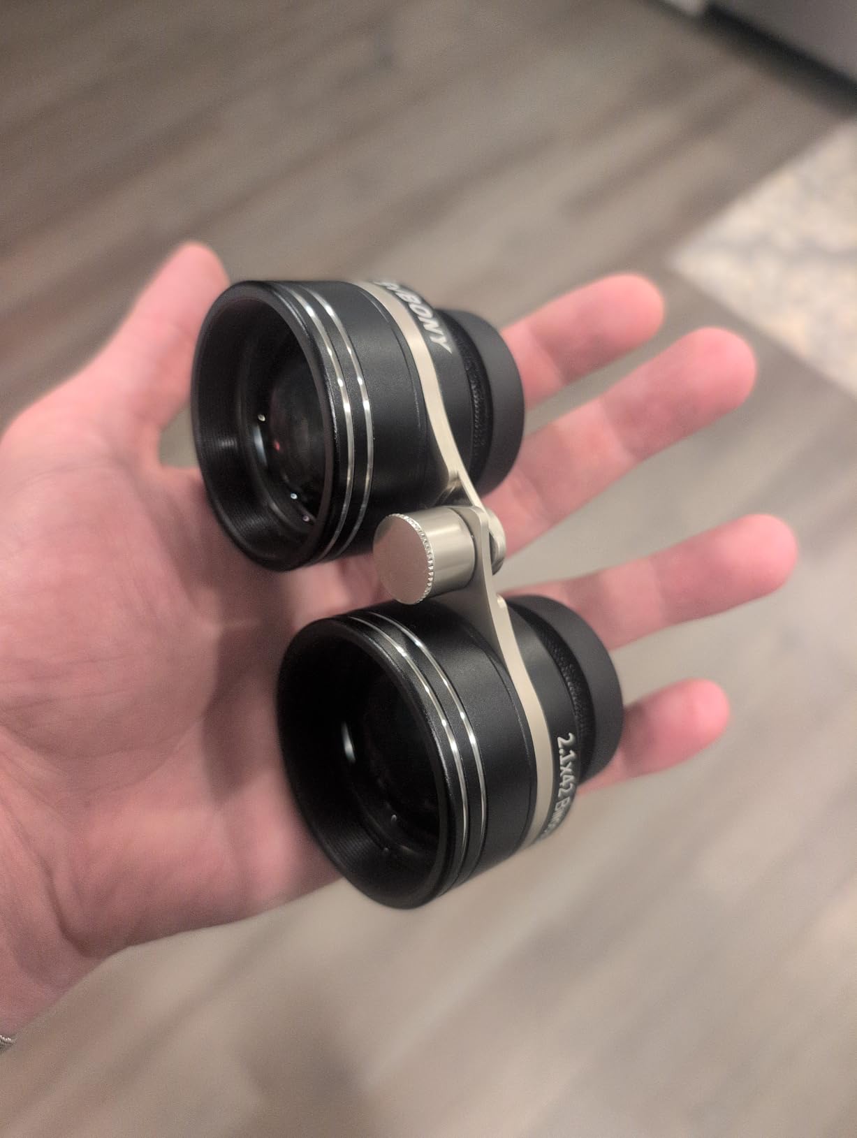 SVBONY SV407 Astronomy Binoculars 2.1x42mm, Wide Angle for Stargazing | for Star and Constellations Viewing, 26° Field of View, FMC Coating, IPX6 Waterproof, Opera Glasses, 2x Low-magnification customer photo 1